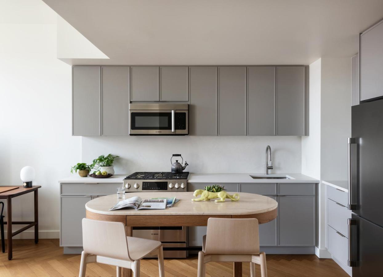 Roost Detroit Aparthotel Екстериор снимка