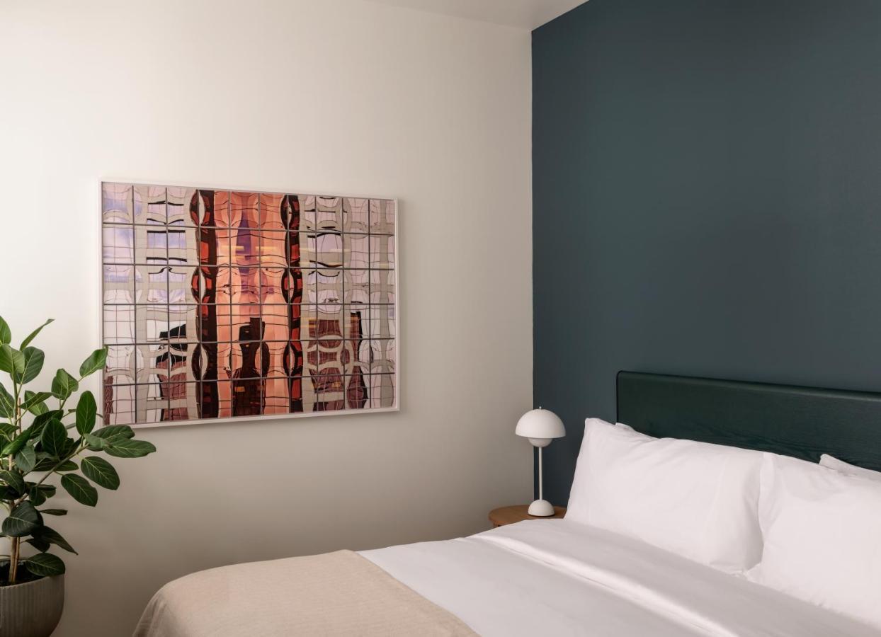 Roost Detroit Aparthotel Екстериор снимка