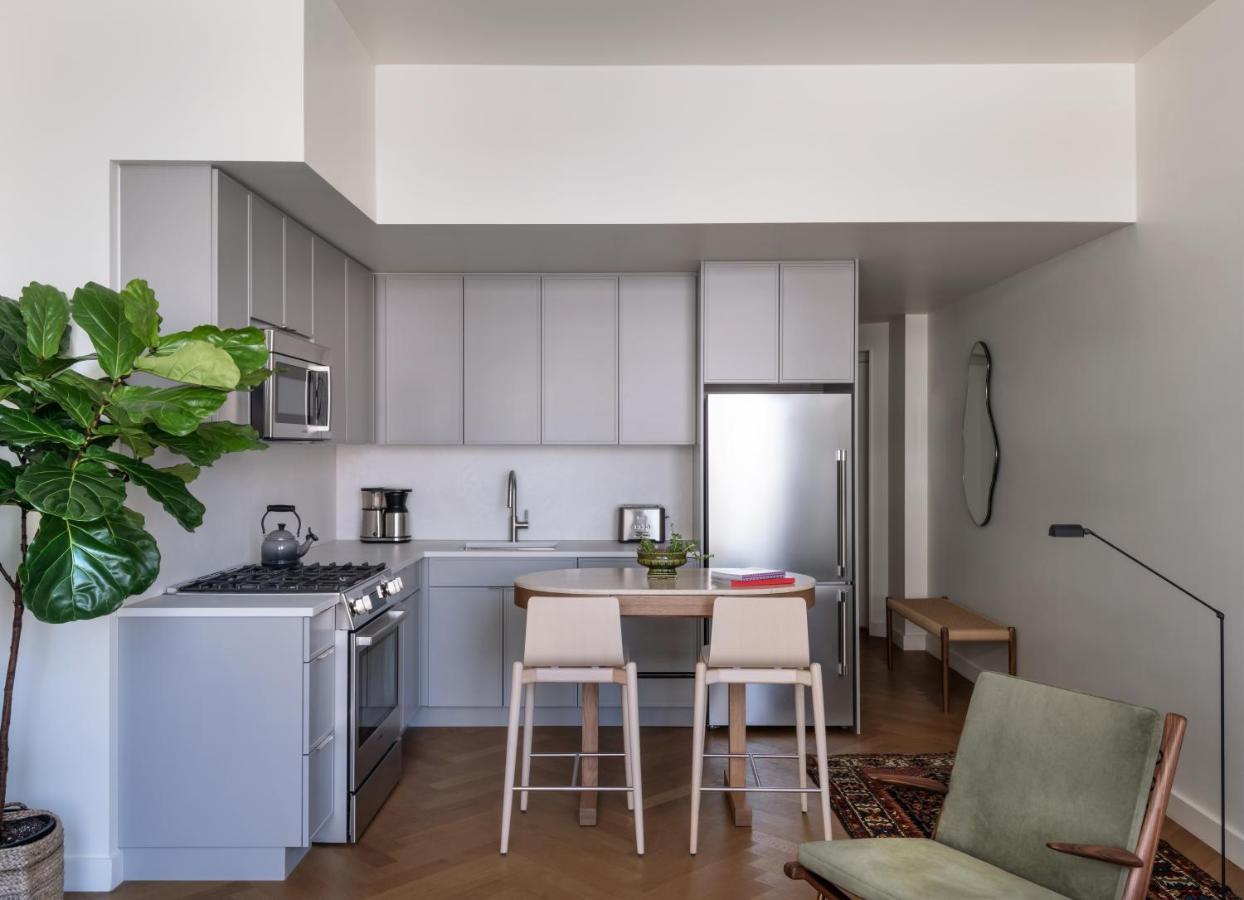 Roost Detroit Aparthotel Екстериор снимка
